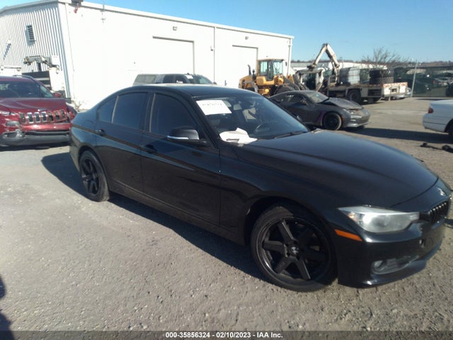 2012 WBA3A5C53CF341342 main image