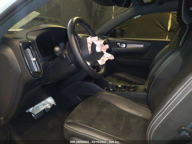 2021 Volvo XC40, VIN: YV4162UM9M2427373