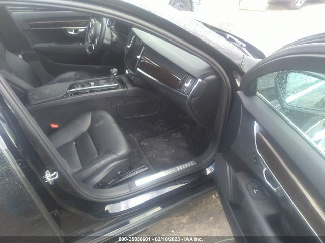2019 Volvo S90, VIN: LVY102AK7KP095983
