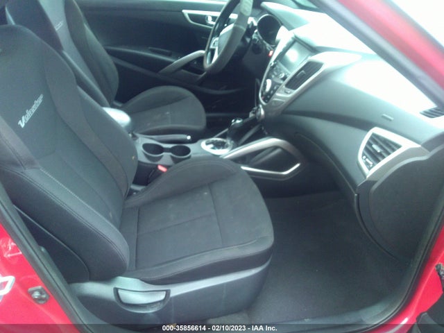 2017 Hyundai Veloster, VIN: KMHTC6AD6HU319914