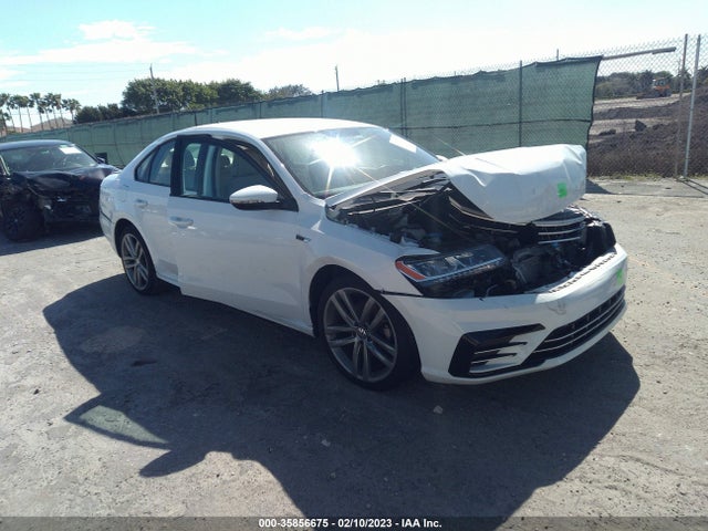 2018 Volkswagen Passat, VIN: 1VWAA7A36JC011407