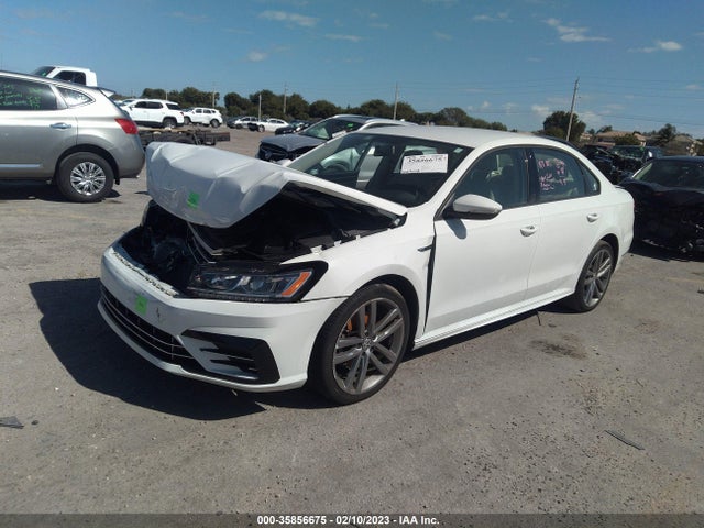 2018 Volkswagen Passat, VIN: 1VWAA7A36JC011407