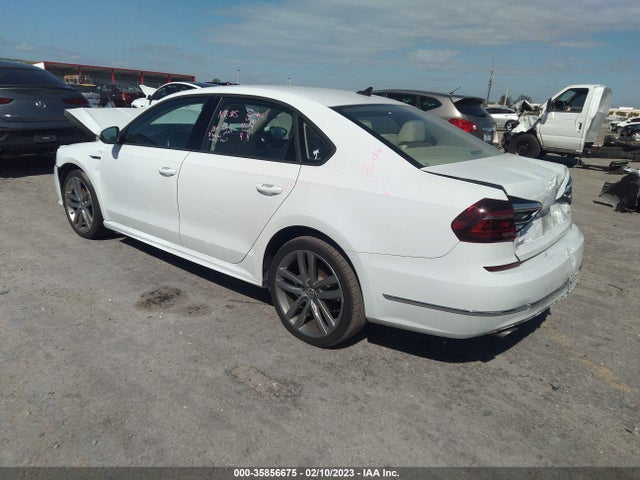 2018 Volkswagen Passat, VIN: 1VWAA7A36JC011407