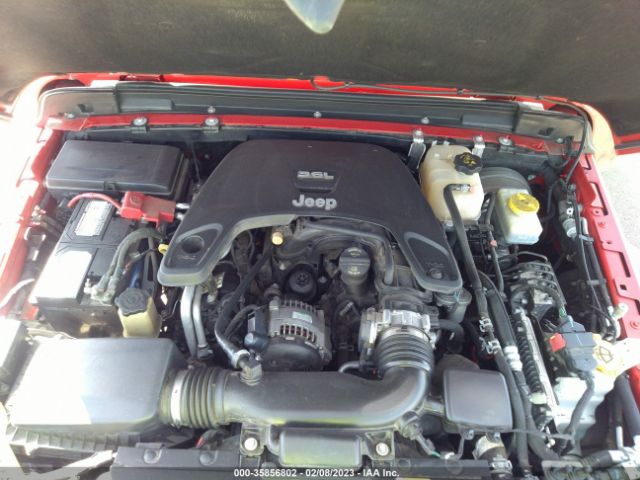 1C4HJXDG6JW122246 Jeep Wrangler Unlimited Sport S