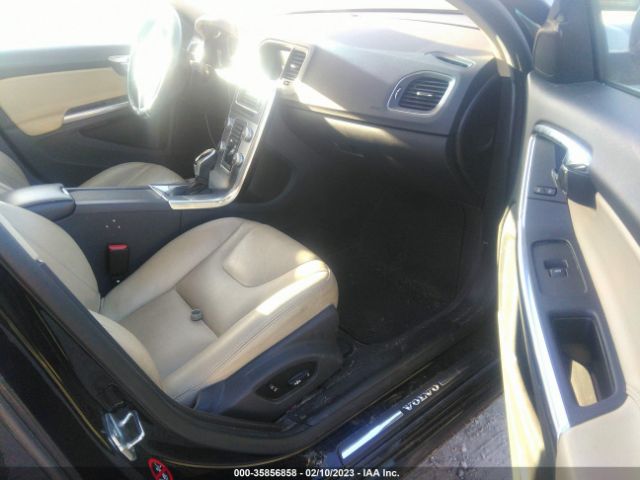 YV140MEK6H1363728 Volvo V60 Premier