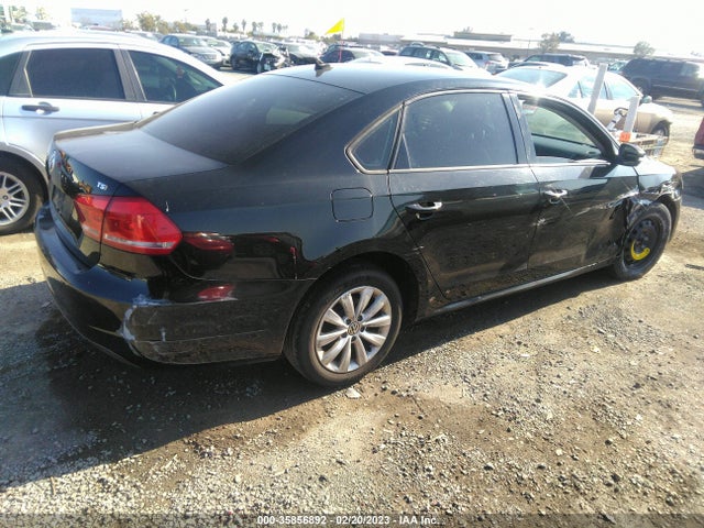 1VWAT7A33FC098345 Volkswagen Passat 1.8t Wolfsburg Ed