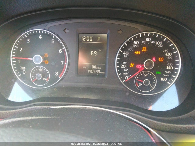 1VWAT7A33FC098345 Volkswagen Passat 1.8t Wolfsburg Ed