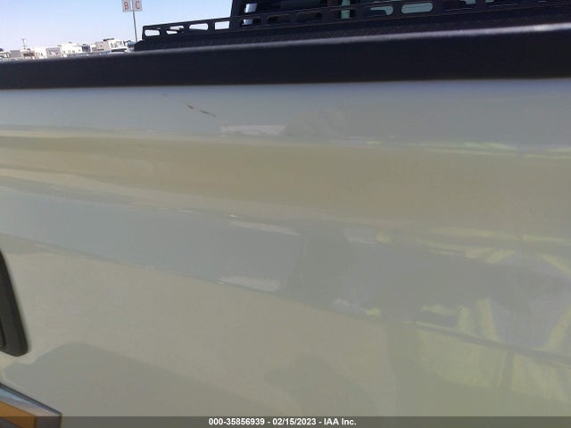 2018 Chevrolet Silverado 1500, VIN: 3GCUKREC2JG318394