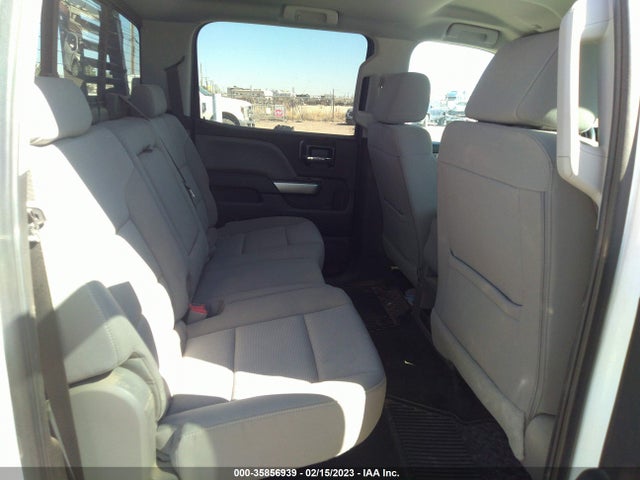 2018 Chevrolet Silverado 1500, VIN: 3GCUKREC2JG318394