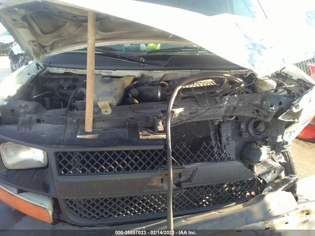 Chevrolet EXPRESS CARGO VAN 2011 1GCSGAFX0B1127438 Image 12