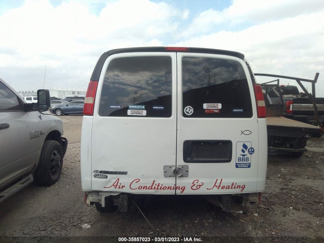 Chevrolet EXPRESS CARGO VAN 2011 1GCSGAFX0B1127438 Image 4