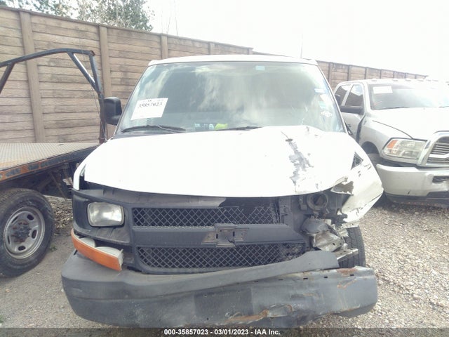Chevrolet EXPRESS CARGO VAN 2011 1GCSGAFX0B1127438 Image 8