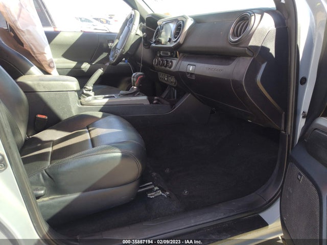 2018 Toyota Tacoma, VIN: 3TMCZ5AN6JM140076