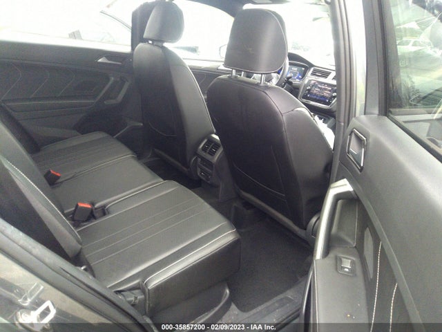 3VV8B7AX4NM095167 Volkswagen Tiguan Se R-line Black
