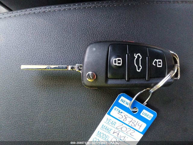 WA1AUCF34N1004947 Audi Q3 PREMIUM