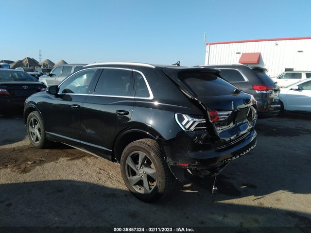 WA1AUCF34N1004947 Audi Q3 PREMIUM