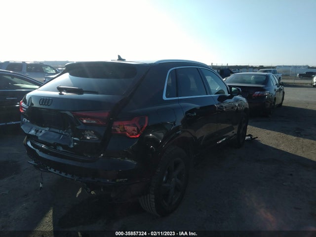 WA1AUCF34N1004947 Audi Q3 PREMIUM