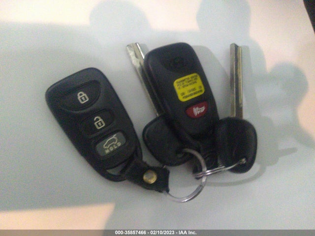 Hyundai ELANTRA GT 2016 KMHD35LH7GU305341 Image 3