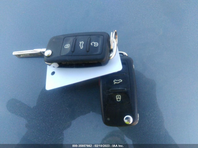 1VWBS7A3XEC052016 Volkswagen Passat Se W/sunroof