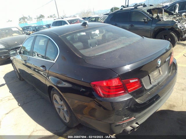 BMW 5 Series 528i 2012 WBAXG5C55CDY28974 Image 4