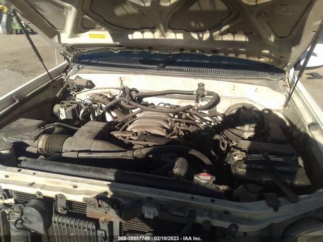 2002 TOYOTA SEQUOIA LIMITED VIN: 5TDBT48A52S095594