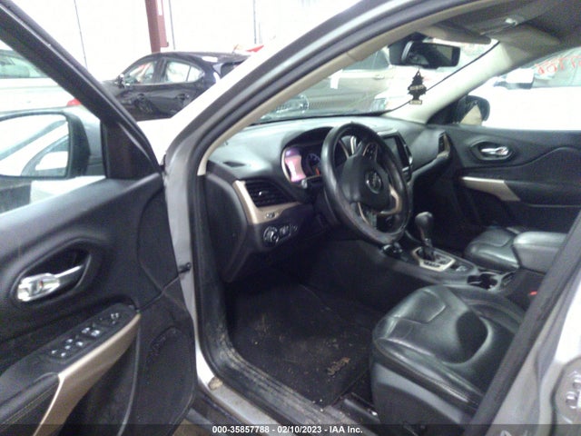 2018 Jeep Cherokee, VIN: 1C4PJMDB0JD564353
