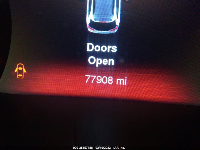 2018 Jeep Cherokee, VIN: 1C4PJMDB0JD564353
