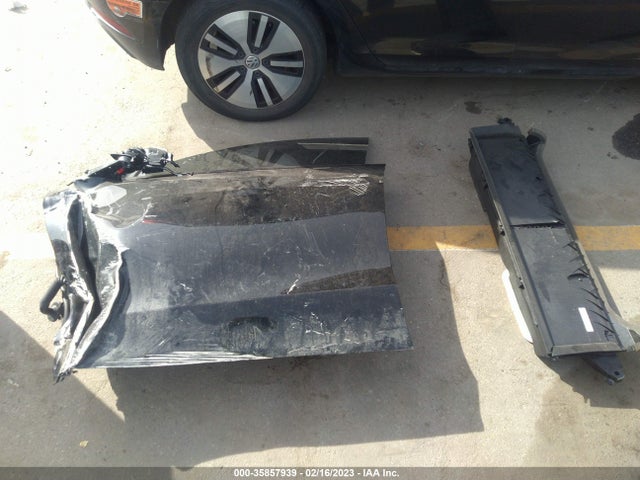 Tesla Model Y Performance 2022 7SAYGDEF4NF530700 Image 3