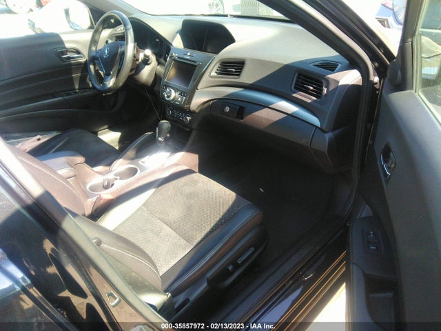 2016 Acura ILX, VIN: 19UDE2F88GA009188