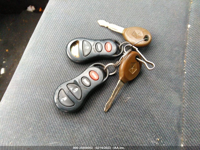Dodge Neon Highline 2000 1B3ES46C4YD786593 Image 3