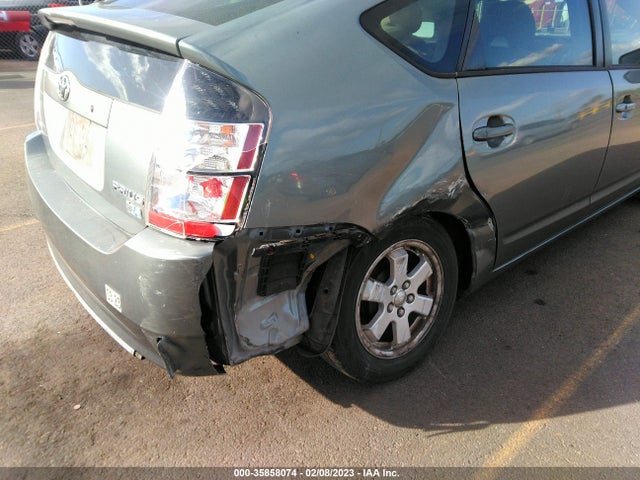 2005 TOYOTA PRIUS VIN: JTDKB20U153101135