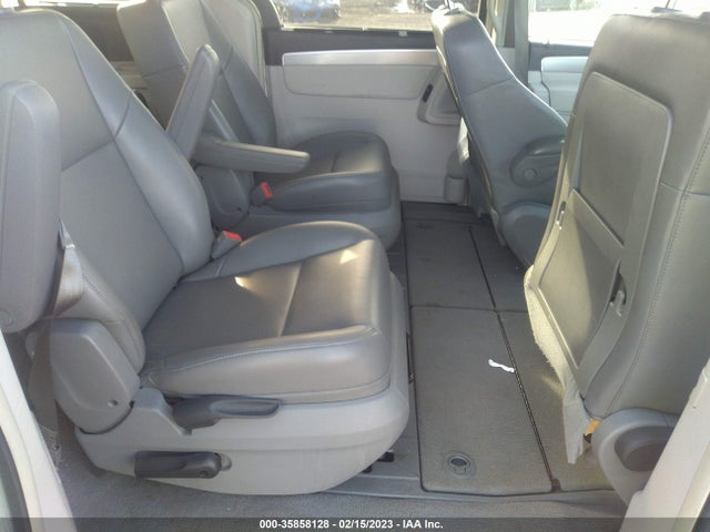 2011 VOLKSWAGEN ROUTAN SE VIN: 2V4RW3DG3BR804676