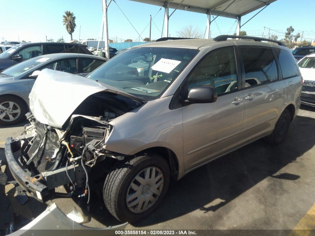 Toyota Sienna Ce/le 2010 5TDKK4CC5AS299970 Image 2