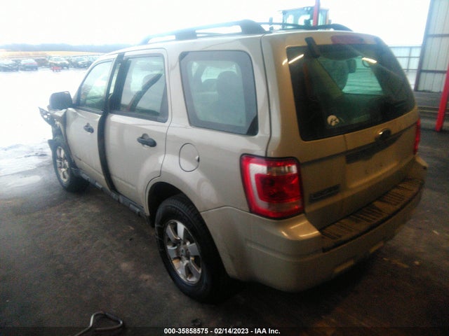 2008 FORD ESCAPE XLS VIN: 1FMCU02Z08KA5639