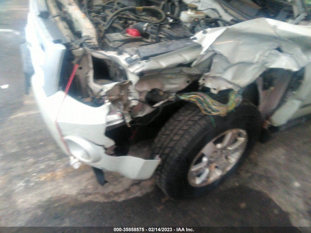 2008 FORD ESCAPE XLS VIN: 1FMCU02Z08KA5639