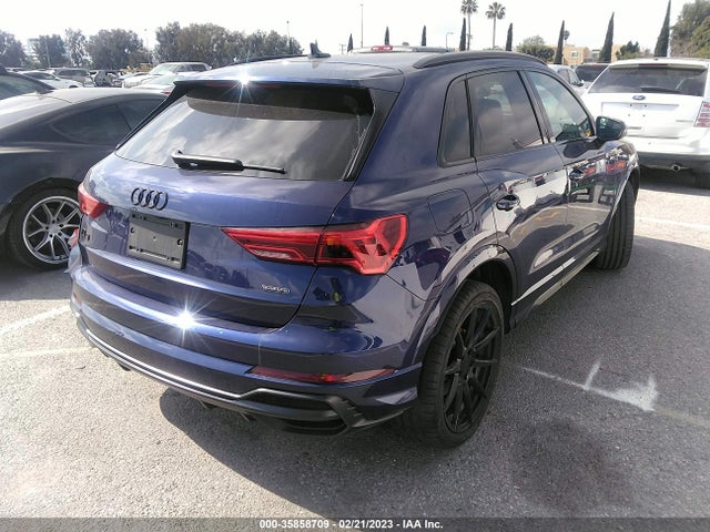 WA1DECF38M1068854 Audi Q3 S Line Premium
