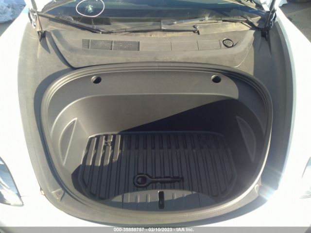 5YJ3E1EA6NF302942 Tesla MODEL 3