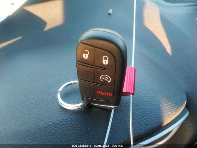 3C4NJDAB7JT484926 Jeep Compass Sport