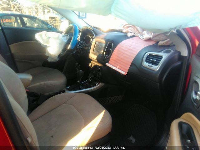 3C4NJDAB7JT484926 Jeep Compass Sport