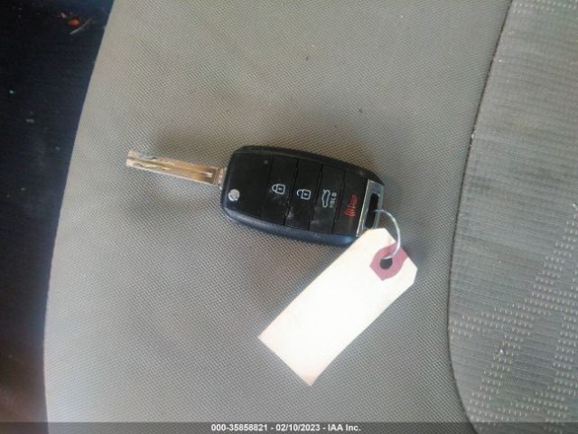 KNADM4A37E6351639 KIA RIO LX