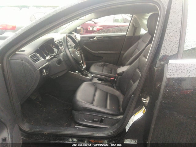 3VWL17AJ8HM385811 Volkswagen Jetta 1.8t Sel
