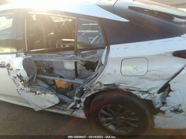 2022 Toyota Prius, VIN: JTDL9MFU4N3037014