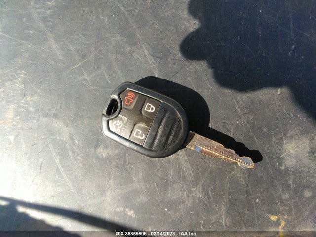 2009 FORD ESCAPE XLT VIN: 1FMCU03G09KB01000