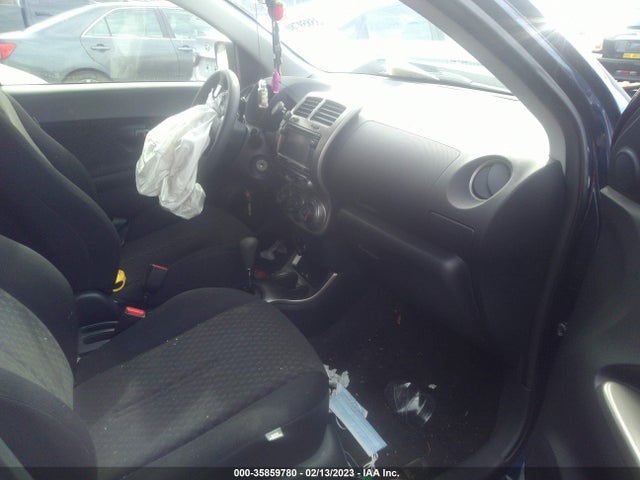 Scion XD 2014 JTKKUPB42E1045067 Image 5