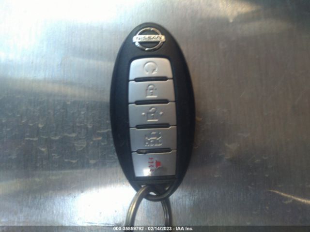 1N4AA6AP4HC445549 Nissan Maxima Platinum