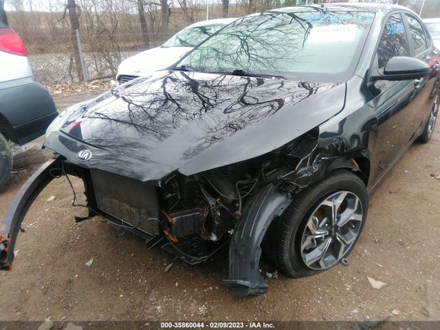 2019 KIA FORTE LXS VIN: 3KPF24AD7KE031320