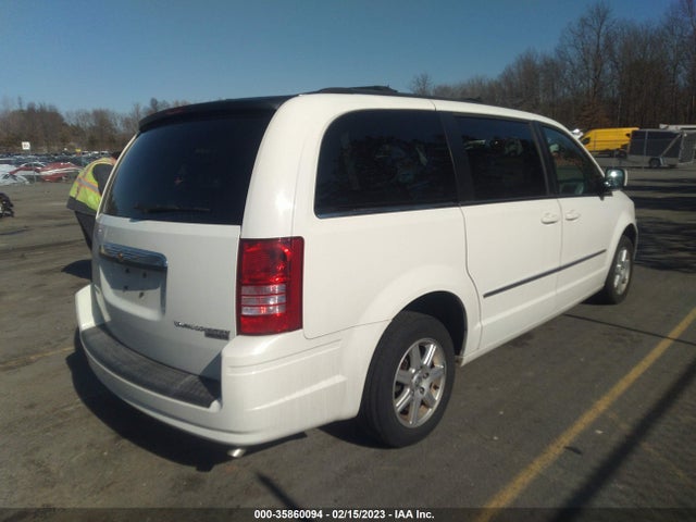 Chrysler Town & Country 2010 2A4RR5D11AR221363 Image 5