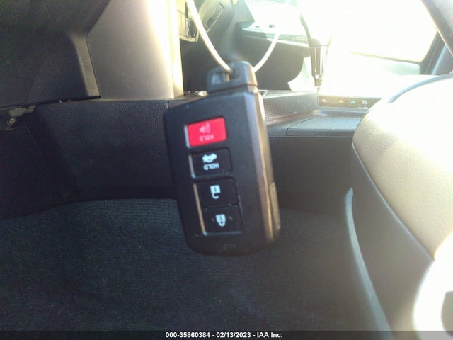 2016 Toyota RAV4, VIN: 2T3YFREV1GW288286