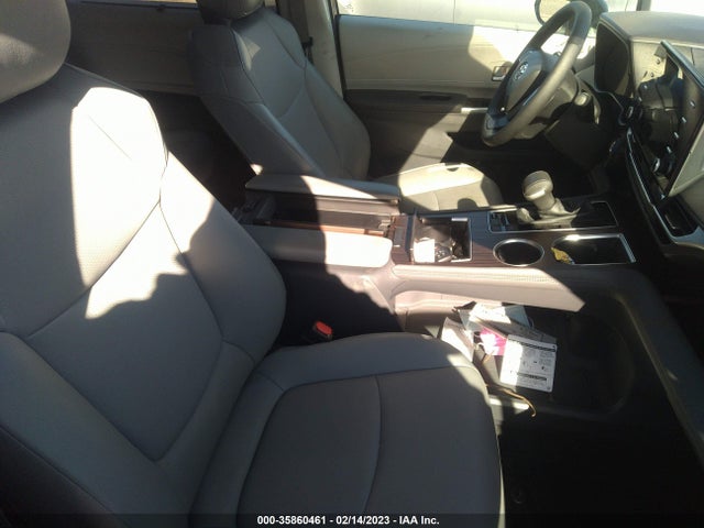 2021 Toyota Sienna, VIN: 5TDYRKEC3MS019992