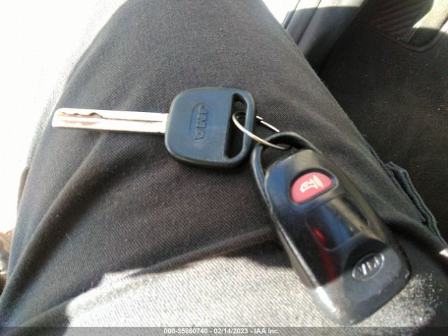 KNAGM4A72B5154539 KIA Optima Lx
